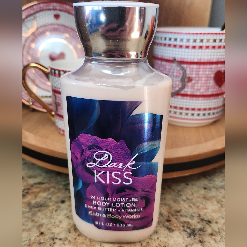 NWT "DARK KISS" Body Lotion